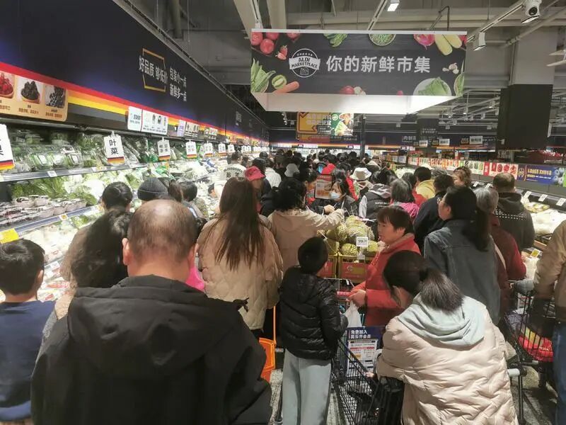 不用跑遠！顧村首家奧樂齊開業，日用百貨低價好物任你囤